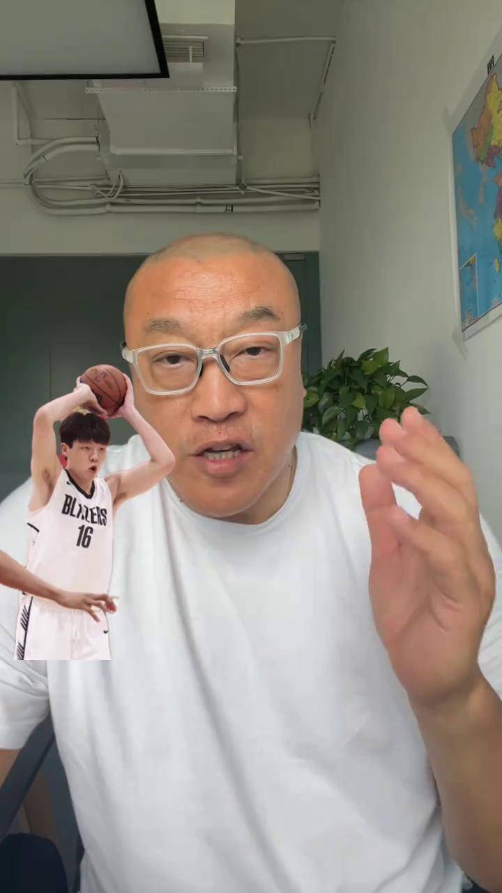 AG体育-杨瀚森把体能练好，第一个赛季不会弱于同期约基奇(杨瀚宇是谁)